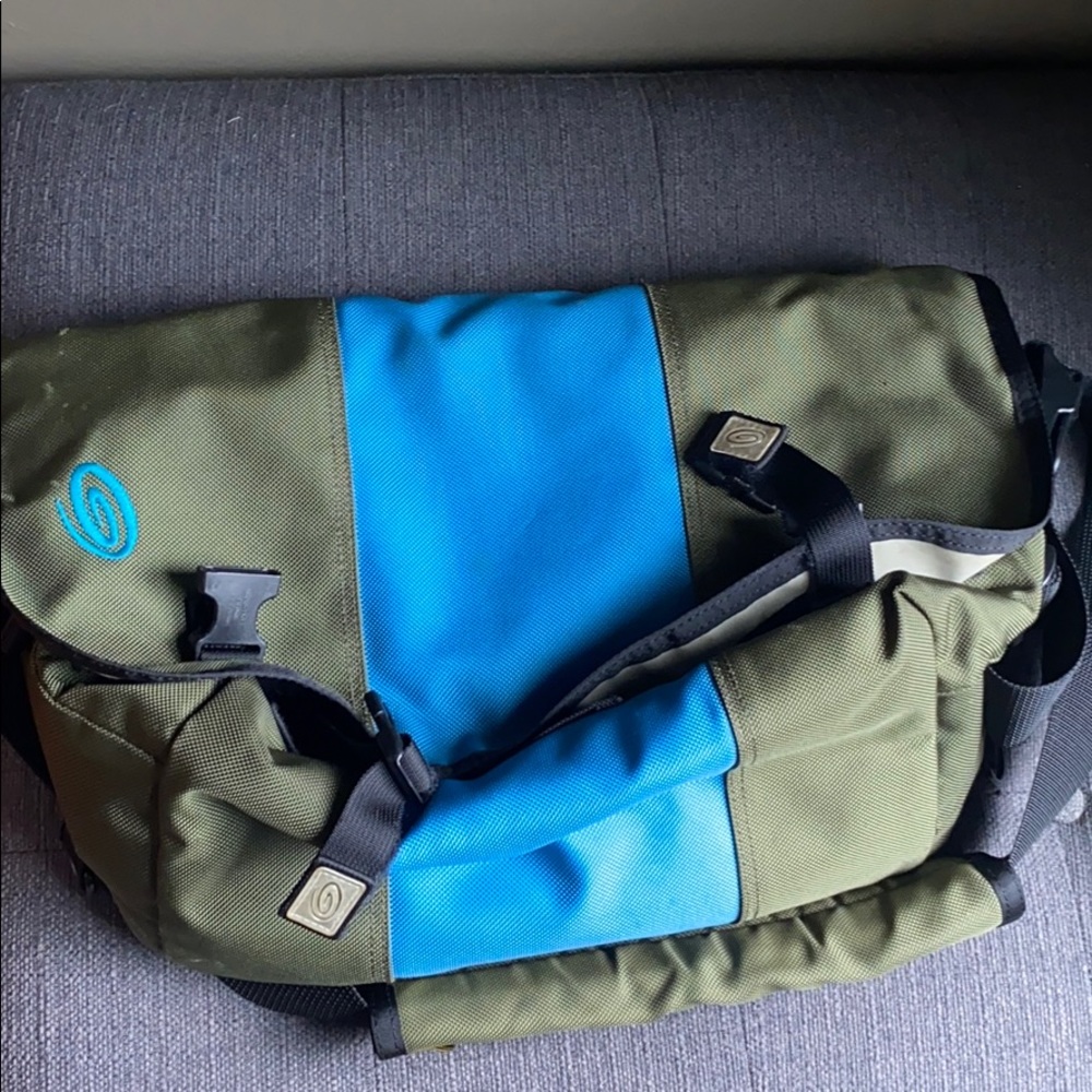 Timbuk2 laptop messenger bag